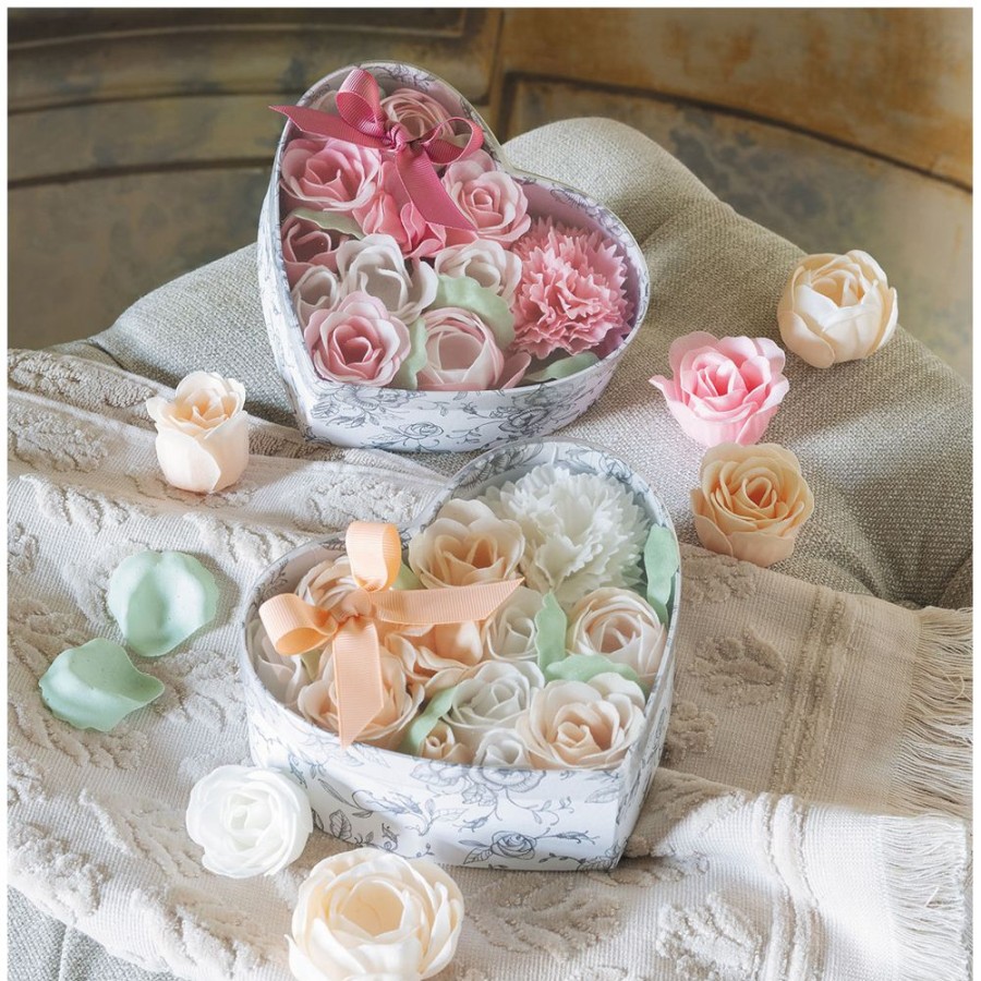 Bain MATHILDE M Feuilles De Savon | Boite Coeur Bouquet Parterre De Fleurs De Savon Nude Et Blanches - Parfum Rose